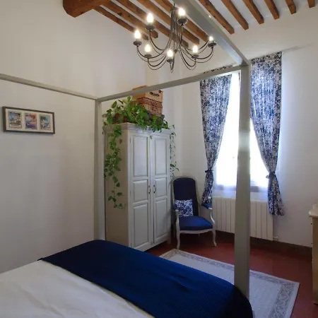 Cent Cinq - Unique Apartments In The Heart Of Apt Exterior foto