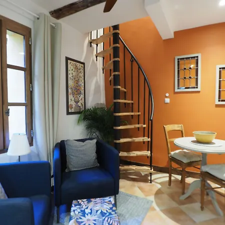 Cent Cinq - Unique Apartments In The Heart Of Apt Exterior foto