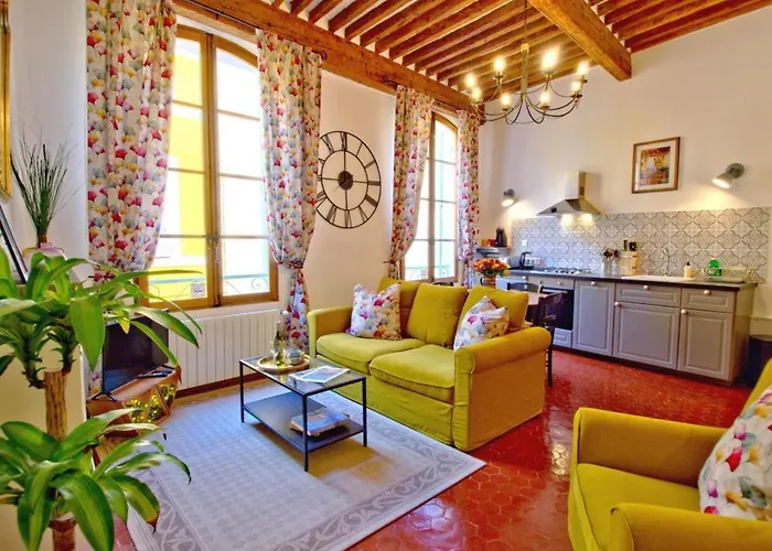 Cent Cinq - Unique Apartments In The Heart Of Apt